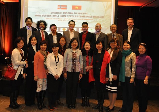 ฮานอยส่งเสริมการส่งออกสินค้าศิลปะหัตถกรรมไปยังตลาดยุโรปเหนือ